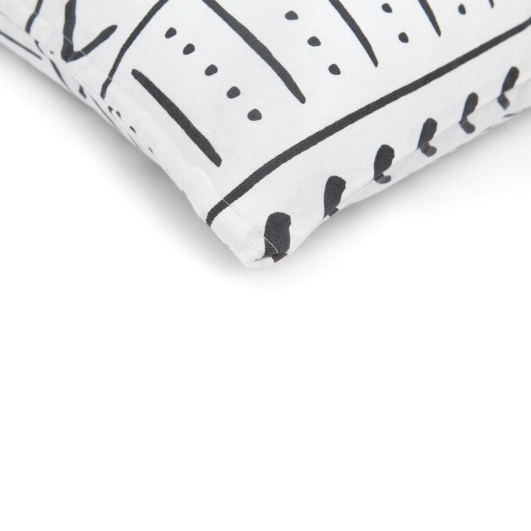 Uma Square Cushion Cover - Tikauo