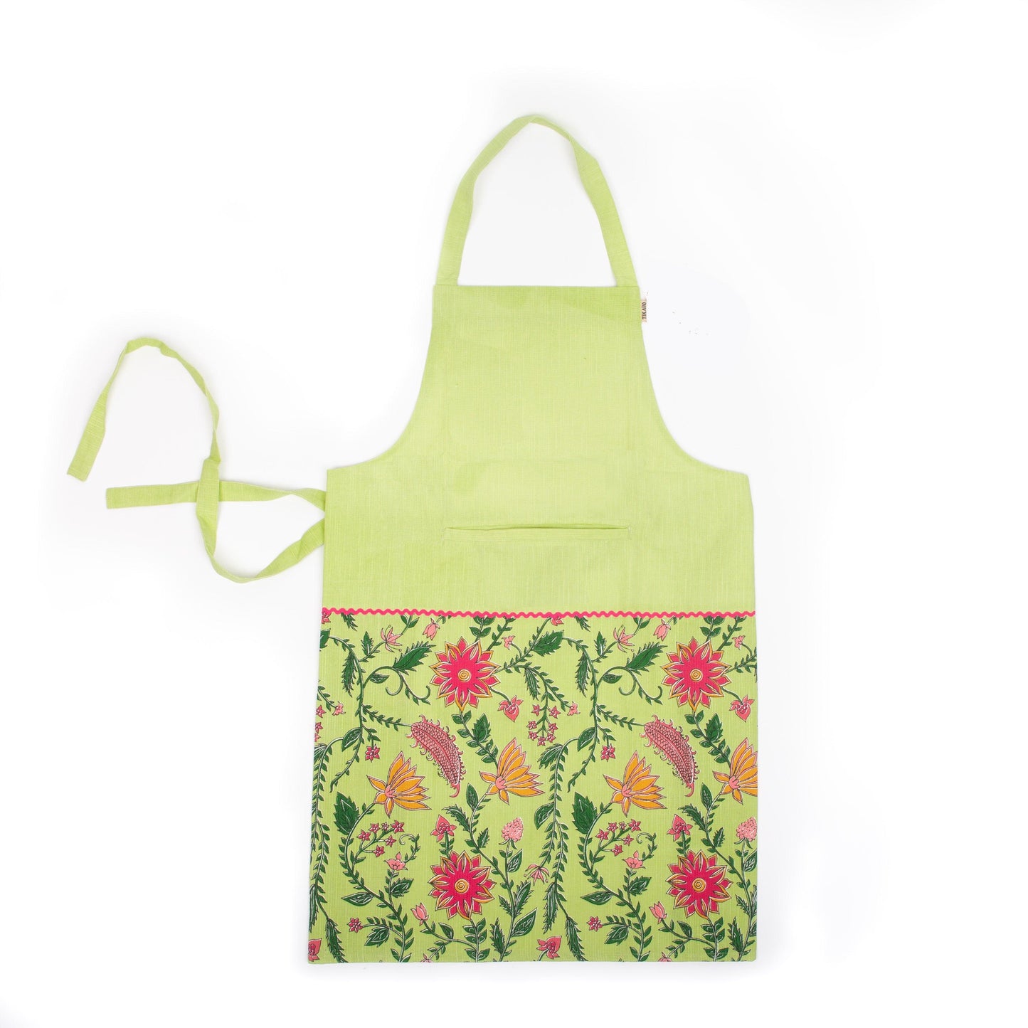 Floral apron with pockets UK by Tikauo