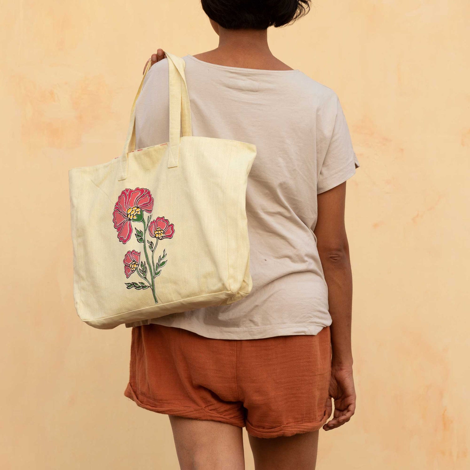 Tote bag