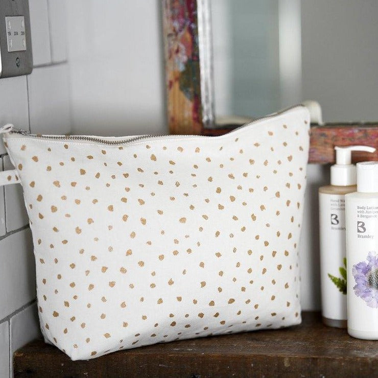 Mirage Dot Wash Bag - Tikauo