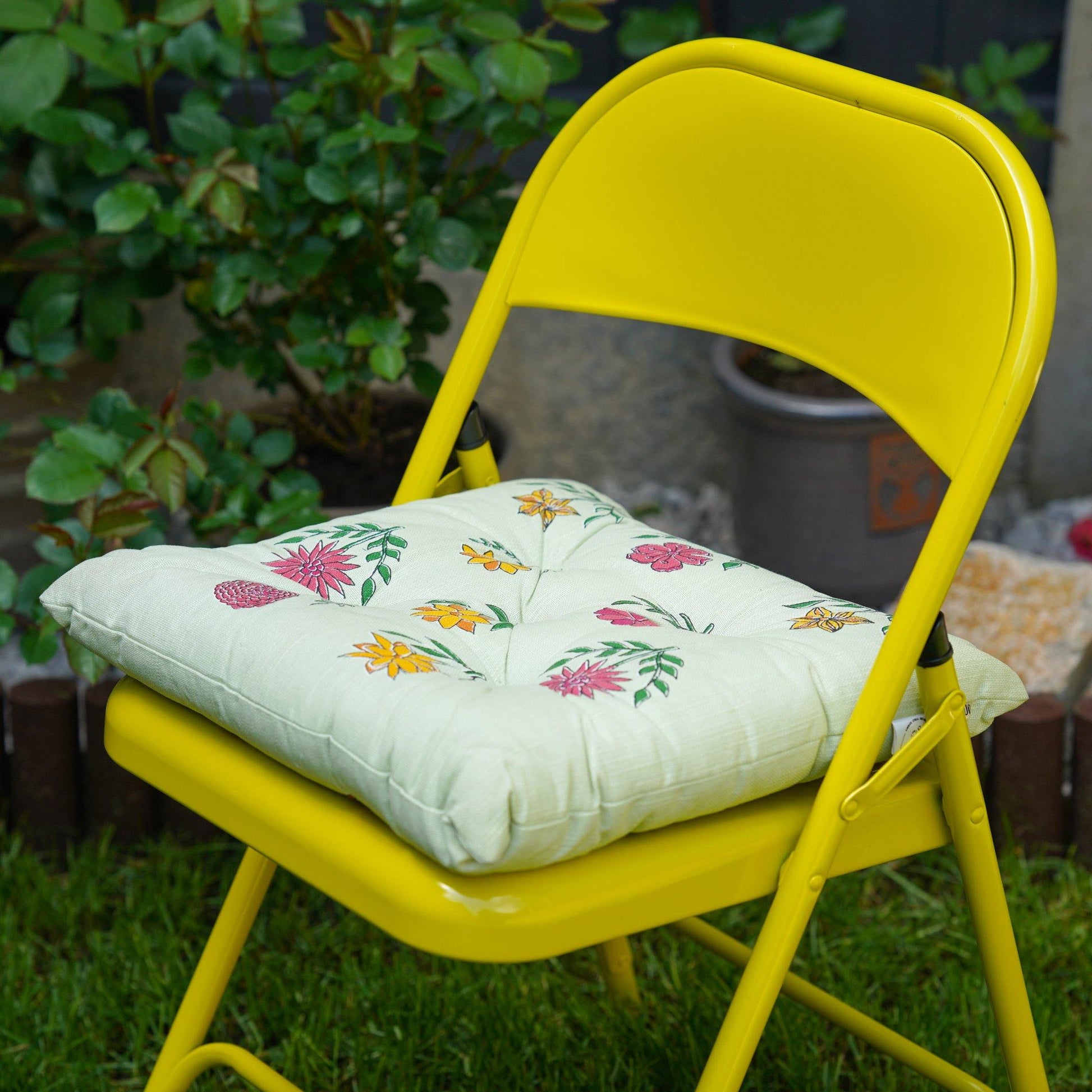 yellow seat pads